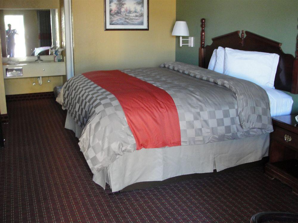 Executive Inn Opp Luaran gambar