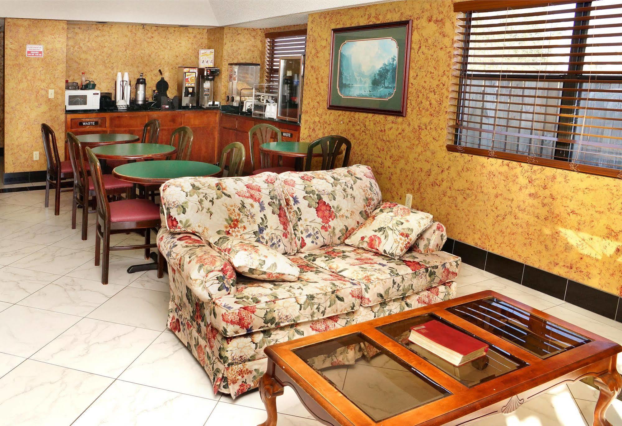 Executive Inn Opp Luaran gambar